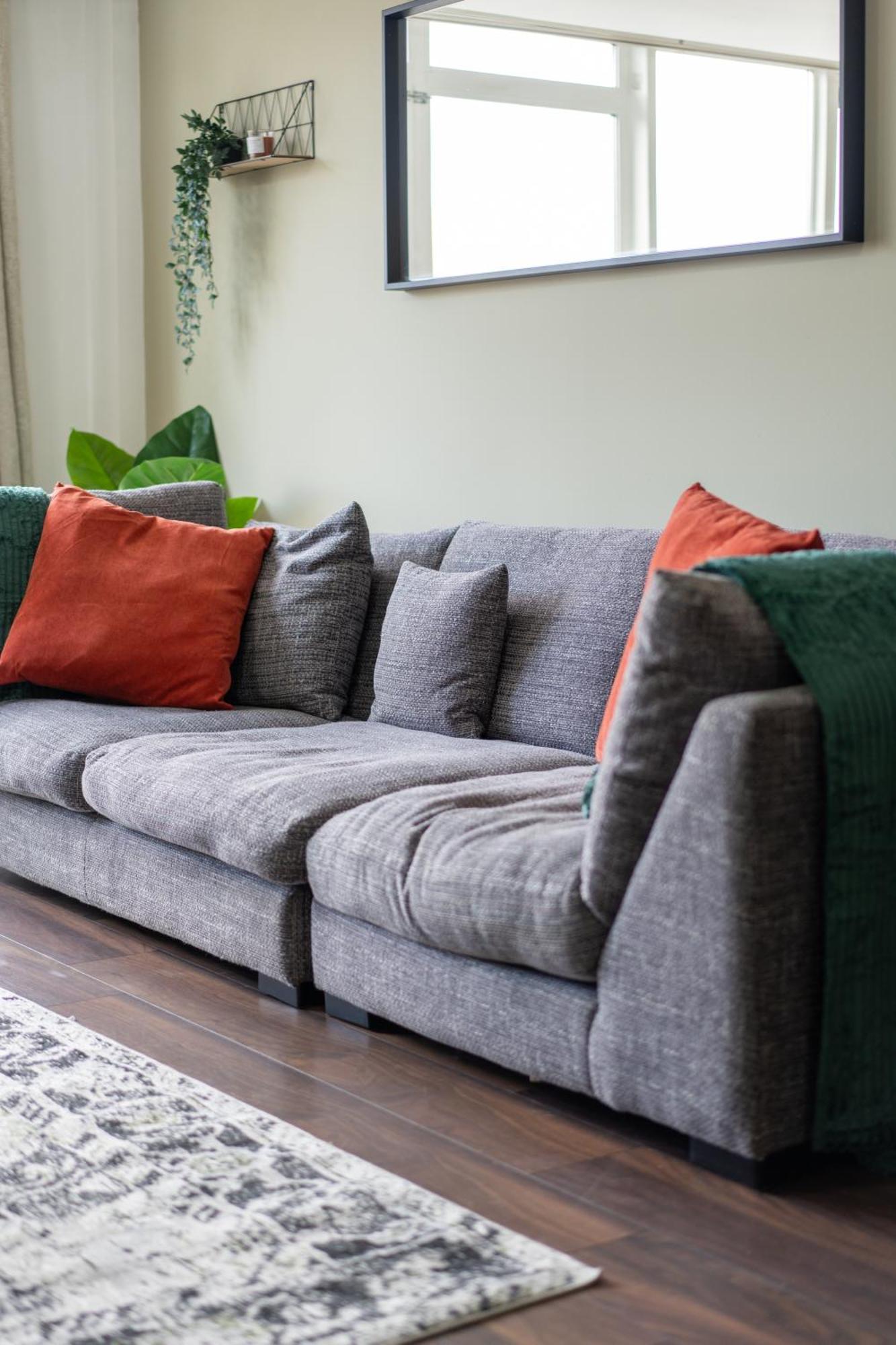 Apartment Movie House Executive - Secure Free Parking Belfast